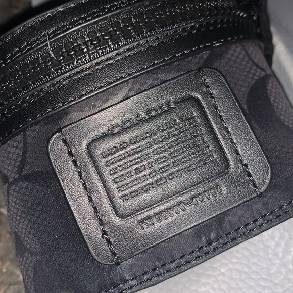 Coach Pocket Pool Slides - Picture 8 of 12